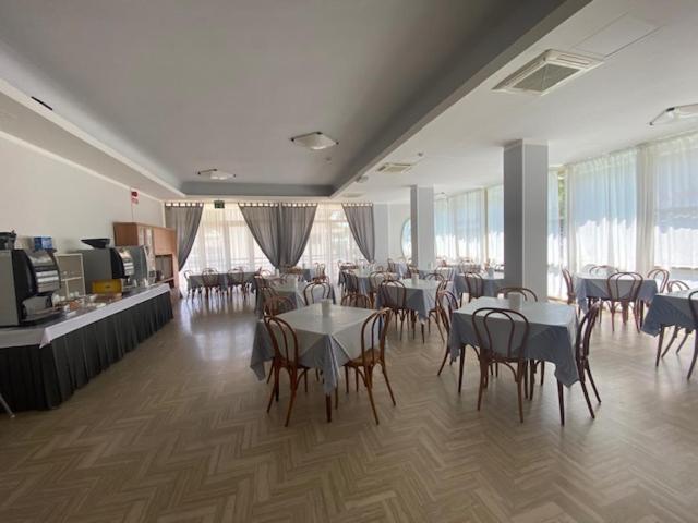 Hotel Monaco - Parcheggio Incluso Min 2 Gg Мілано-Маріттіма Екстер'єр фото