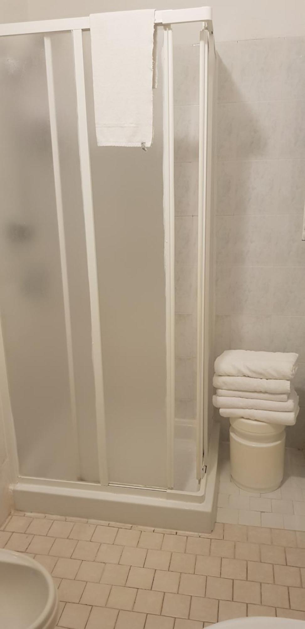 Hotel Monaco - Parcheggio Incluso Min 2 Gg Мілано-Маріттіма Номер фото