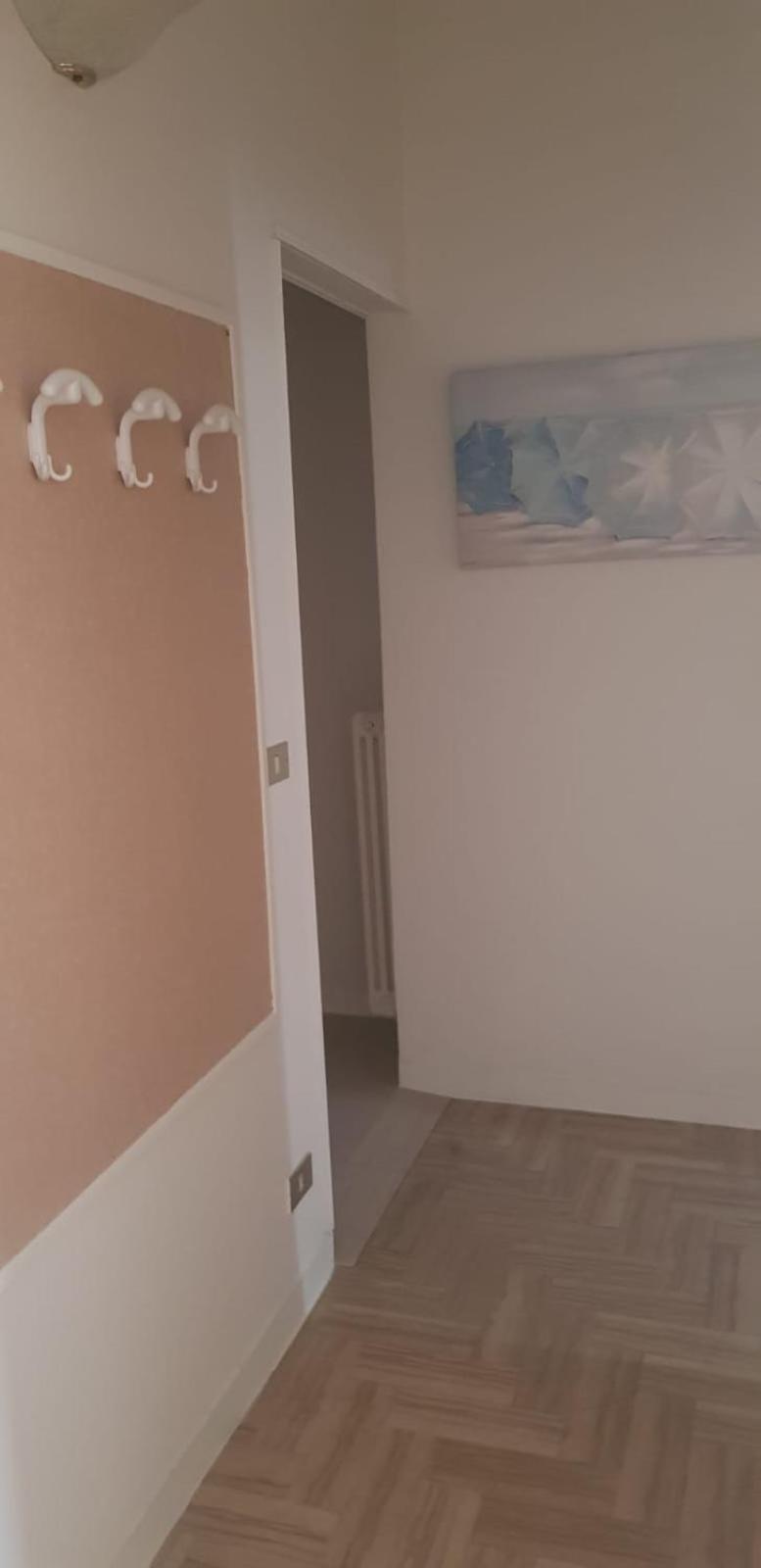 Hotel Monaco - Parcheggio Incluso Min 2 Gg Мілано-Маріттіма Номер фото