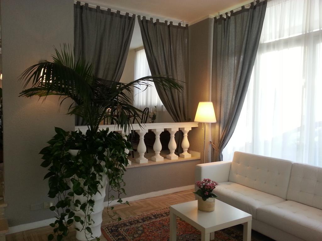Hotel Monaco - Parcheggio Incluso Min 2 Gg Мілано-Маріттіма Екстер'єр фото